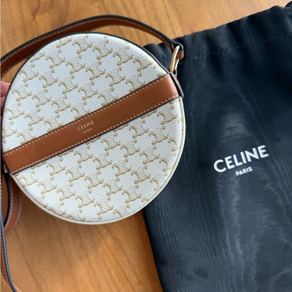 CELINE GHW Triomphe Round Shoulder Bag PVC Coated Canvas White. - Picture 3 of 15